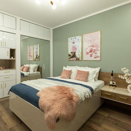 Dream Home - Prime Location 2Br Apt In Bukarest Exterior foto