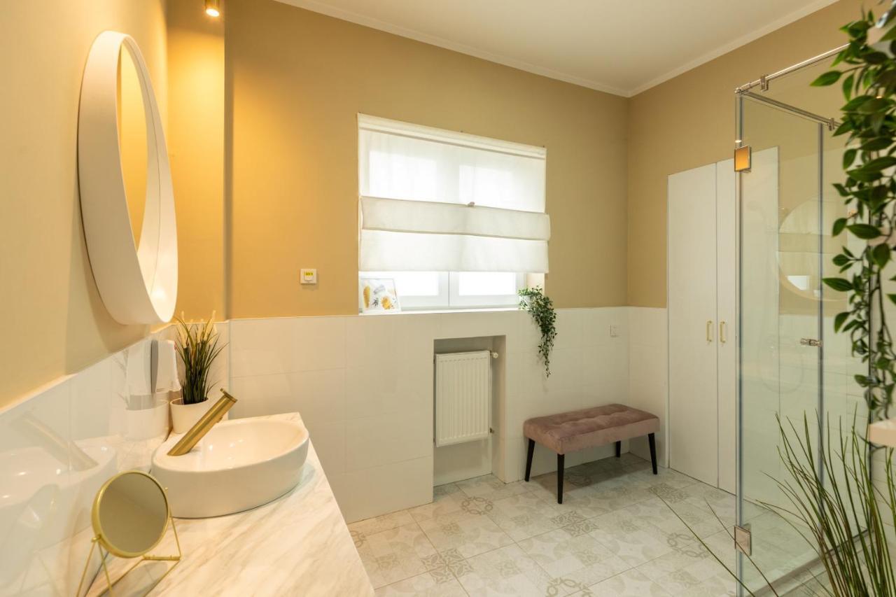 Dream Home - Prime Location 2Br Apt In Bukarest Exterior foto